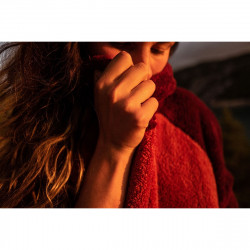 PONCHO PLAID AFTER ESSENTIAL SHERPA ROUGE